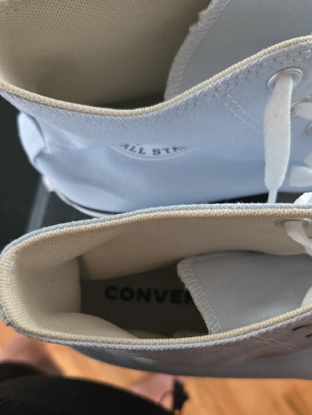 Converse High Top Sneakers - Pale Blue & White💙🤍 NEW - Picture 5 of 8